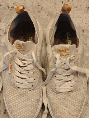 Vans UltraRange VR3 Cush Knit Sneakers